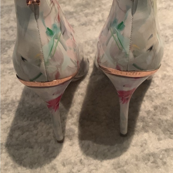 Ted Baker Floral Women's Heels - Pink and White - Picture 5 of 8